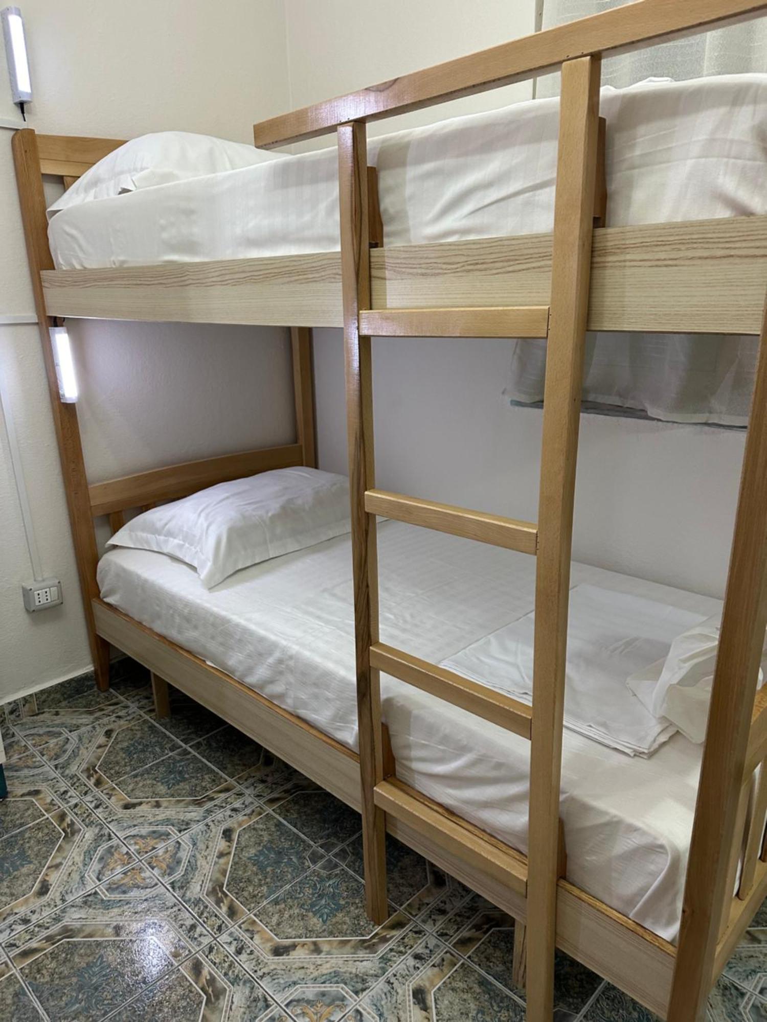 Tirana Lemon Breeze Hostel エクステリア 写真