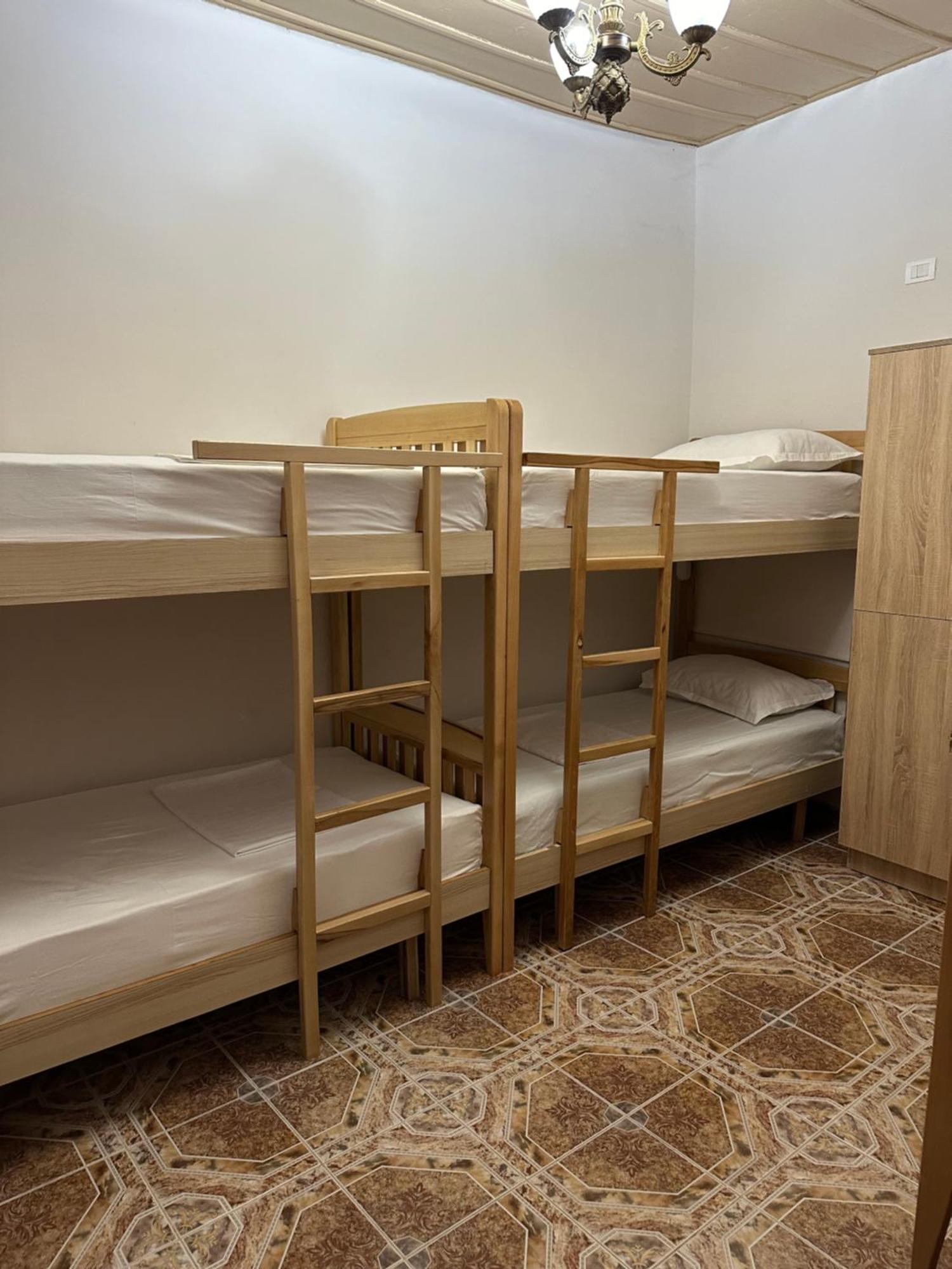Tirana Lemon Breeze Hostel エクステリア 写真
