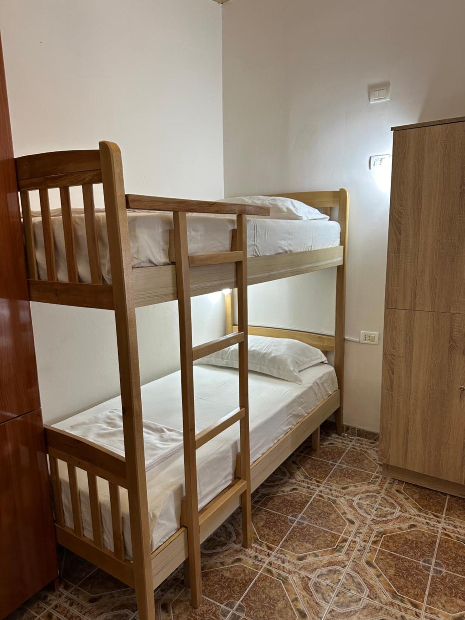Tirana Lemon Breeze Hostel エクステリア 写真