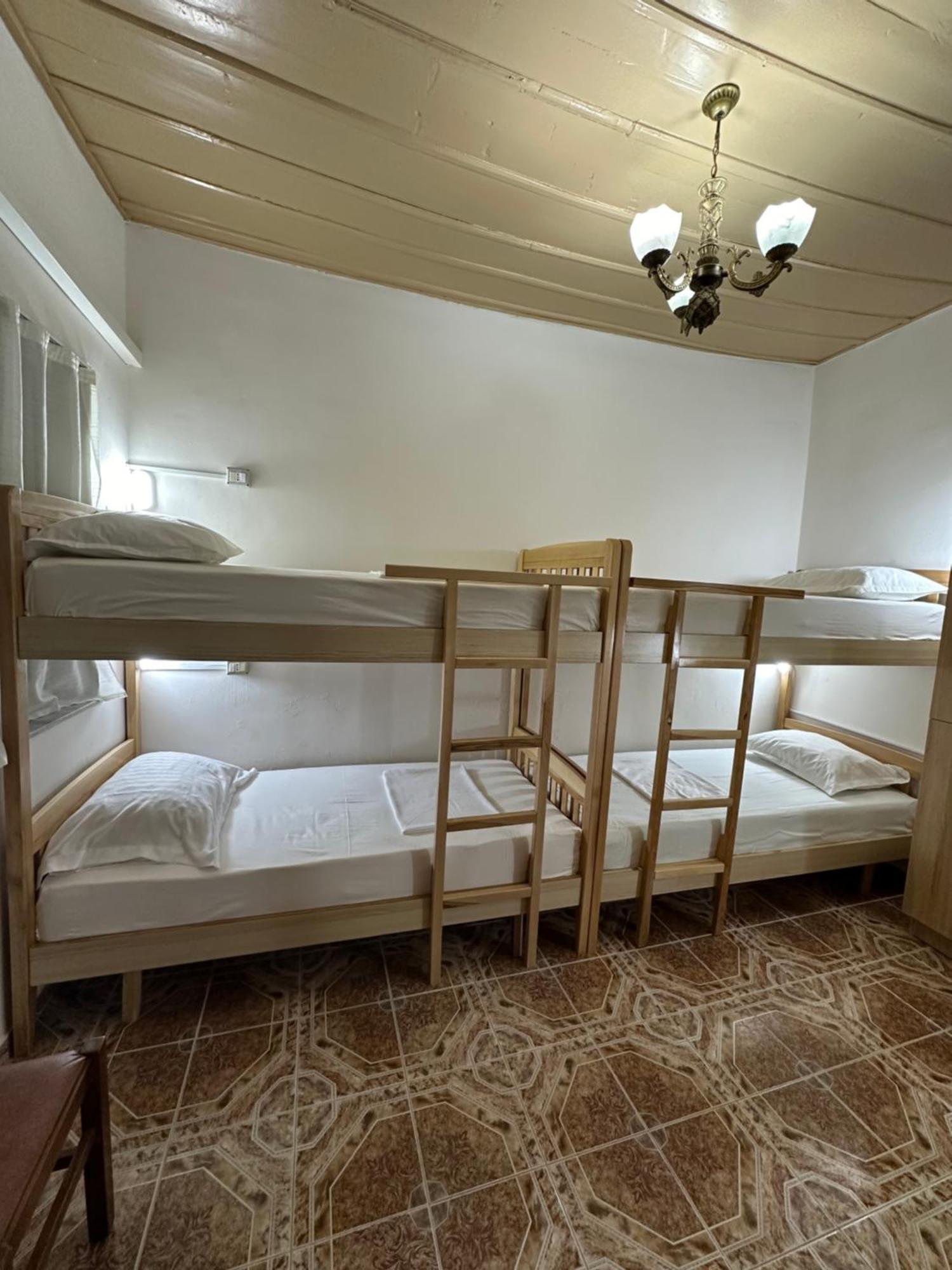 Tirana Lemon Breeze Hostel エクステリア 写真