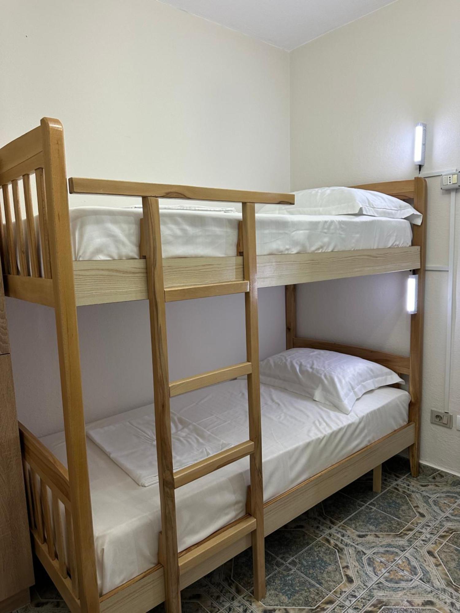 Tirana Lemon Breeze Hostel エクステリア 写真