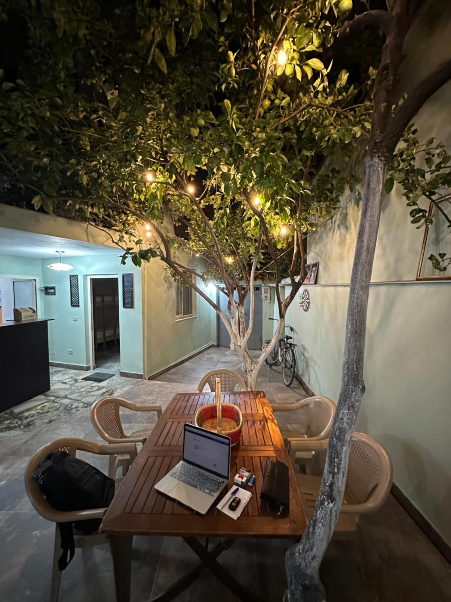 Tirana Lemon Breeze Hostel エクステリア 写真