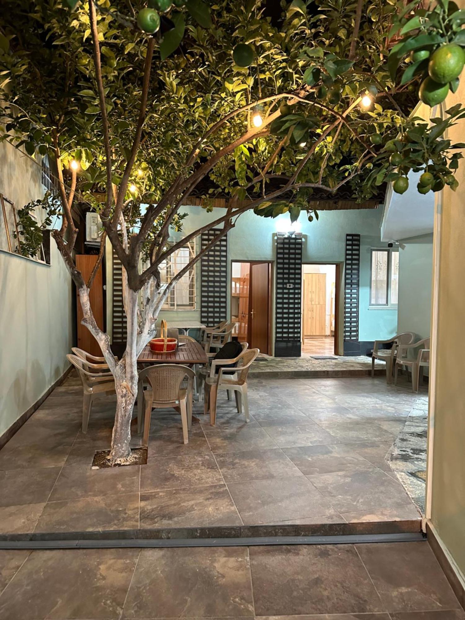Tirana Lemon Breeze Hostel エクステリア 写真