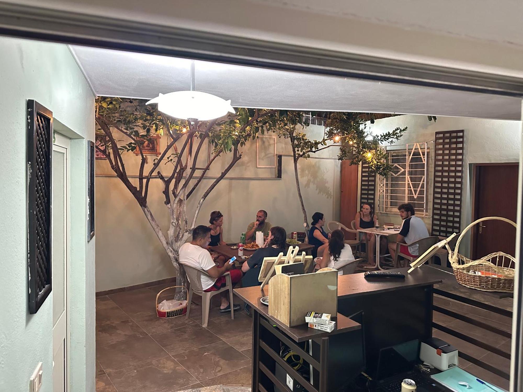 Tirana Lemon Breeze Hostel エクステリア 写真