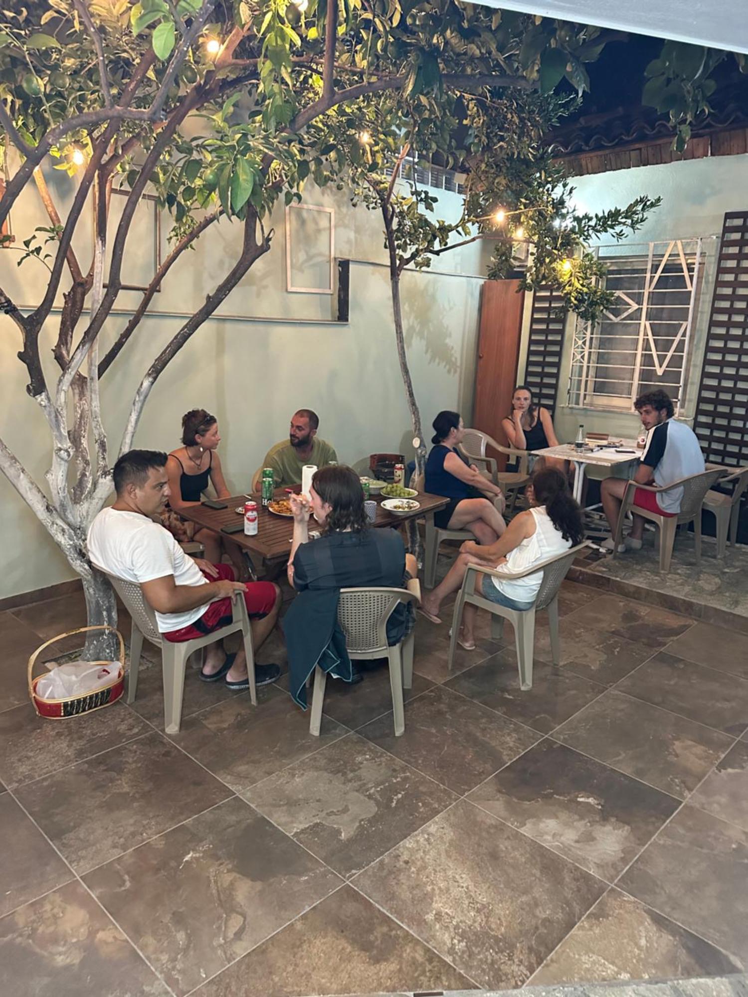 Tirana Lemon Breeze Hostel エクステリア 写真